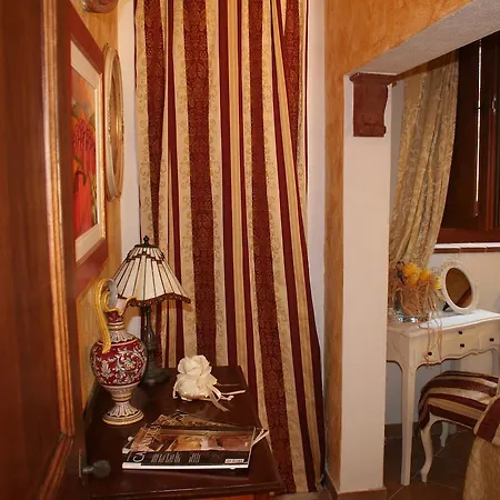 La Piazzetta Del Borgo Todi