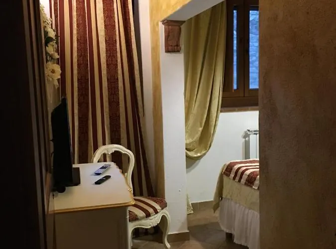 La Piazzetta Del Borgo Todi